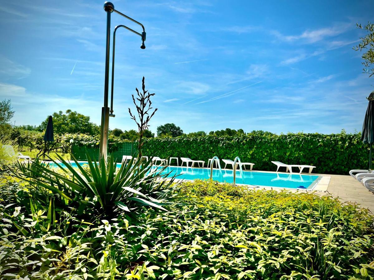 Pansion Margerita Bed & Breakfast โปเรช ภายนอก รูปภาพ