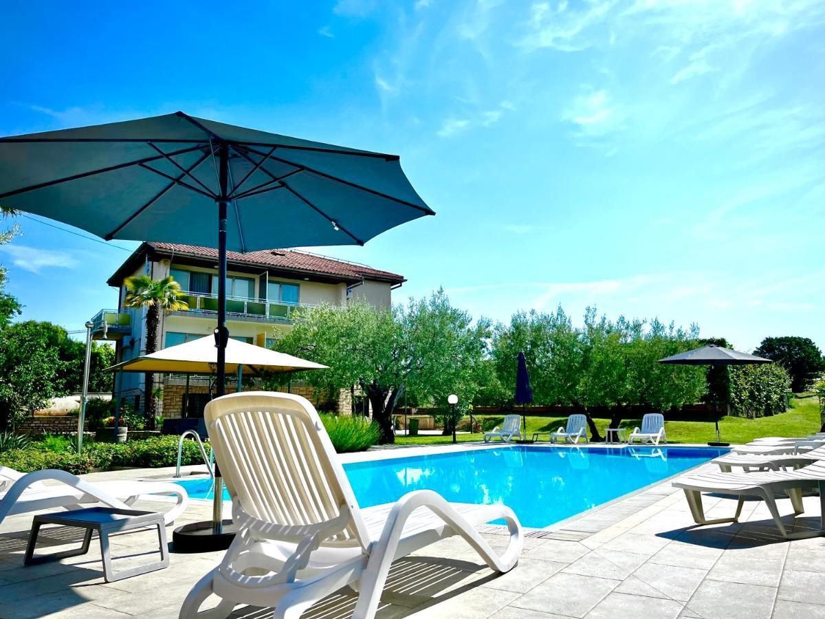 Pansion Margerita Bed & Breakfast โปเรช ภายนอก รูปภาพ