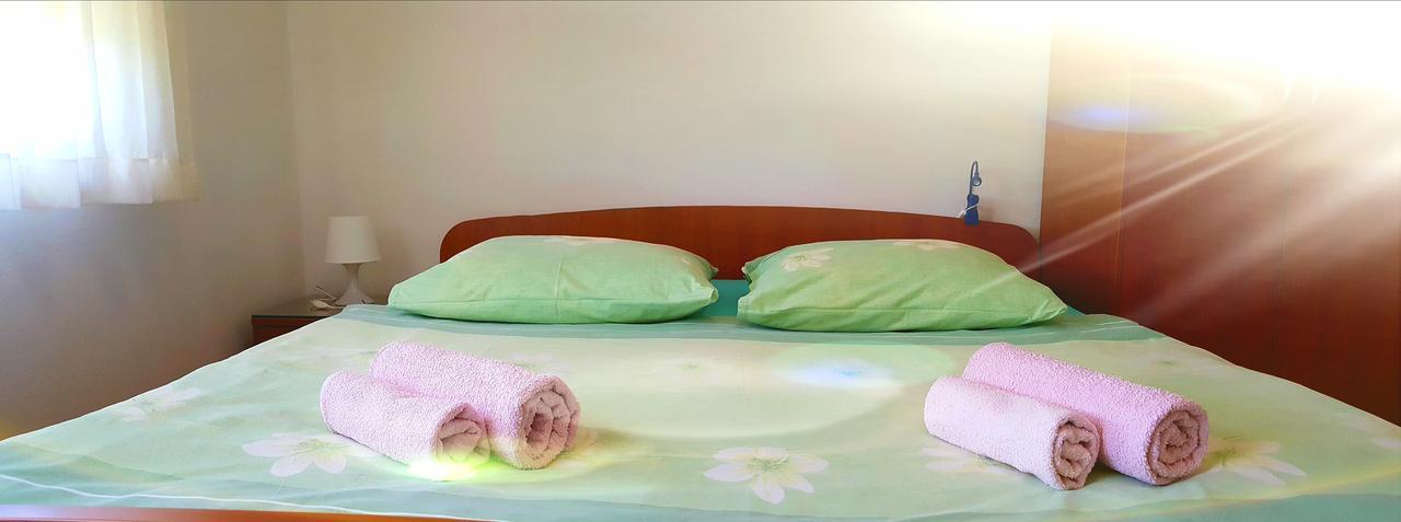 Pansion Margerita Bed & Breakfast โปเรช ภายนอก รูปภาพ