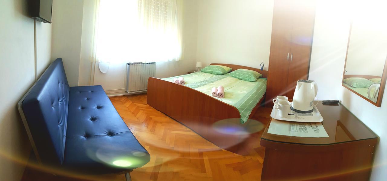 Pansion Margerita Bed & Breakfast โปเรช ภายนอก รูปภาพ